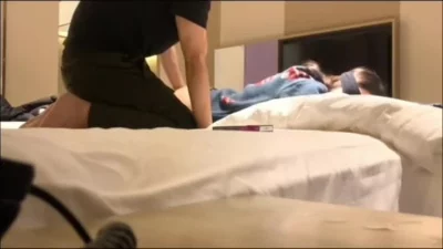 对白超级淫荡！真实偷情这骚女太骚了淫语挑逗